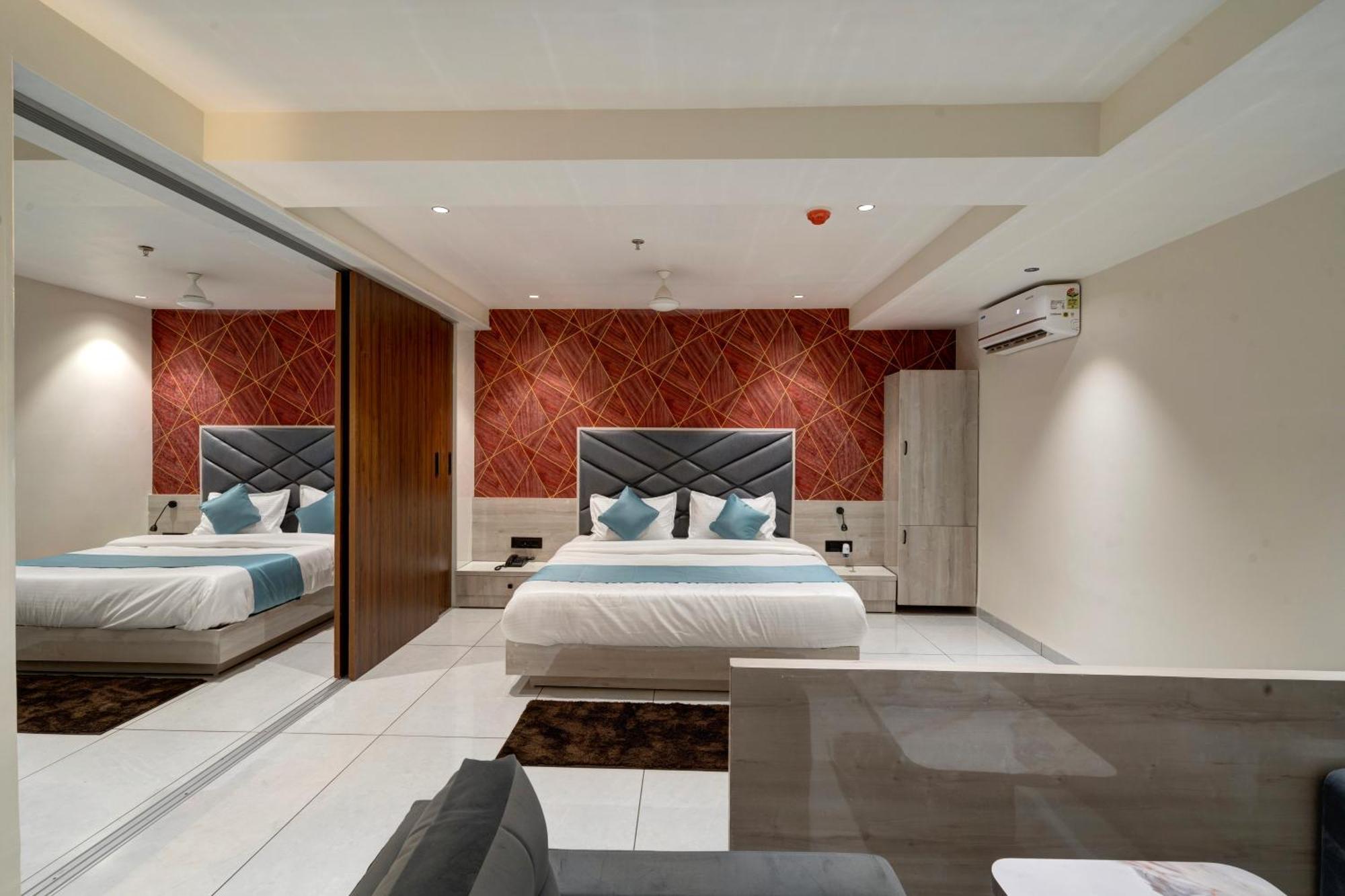 Hotel Shrimad Villa Gandhinagar Exterior photo