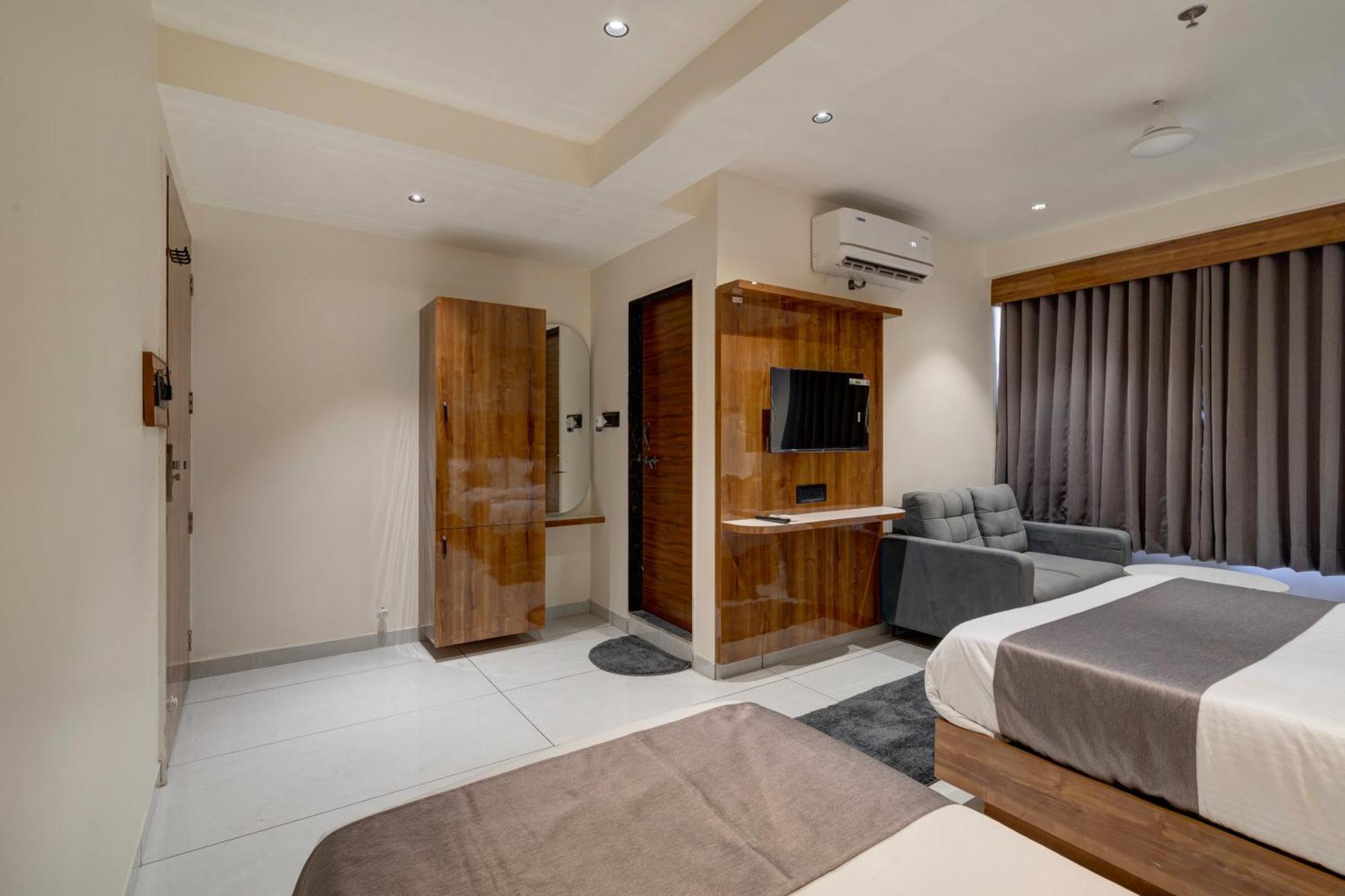 Hotel Shrimad Villa Gandhinagar Exterior photo