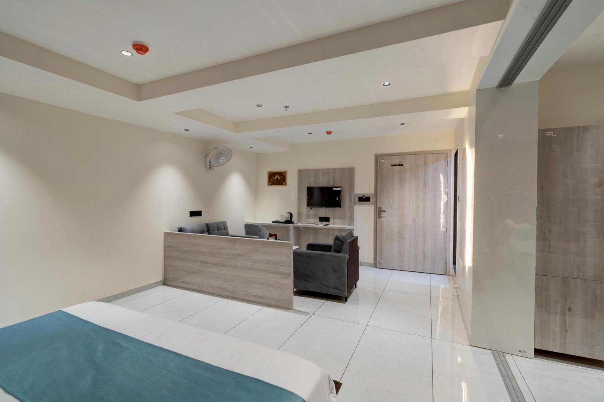 Hotel Shrimad Villa Gandhinagar Exterior photo