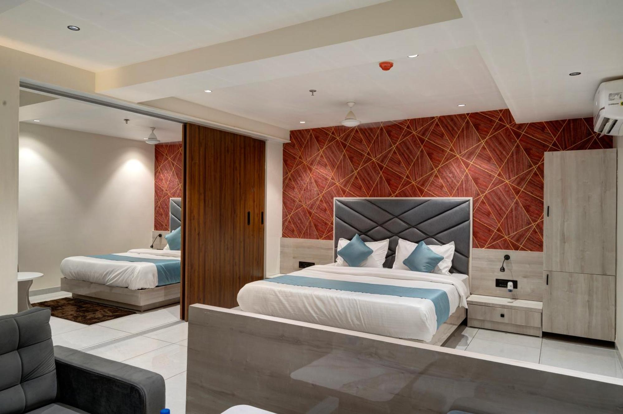 Hotel Shrimad Villa Gandhinagar Exterior photo