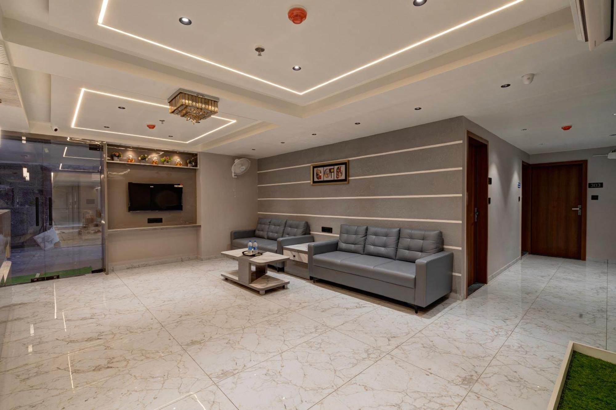 Hotel Shrimad Villa Gandhinagar Exterior photo
