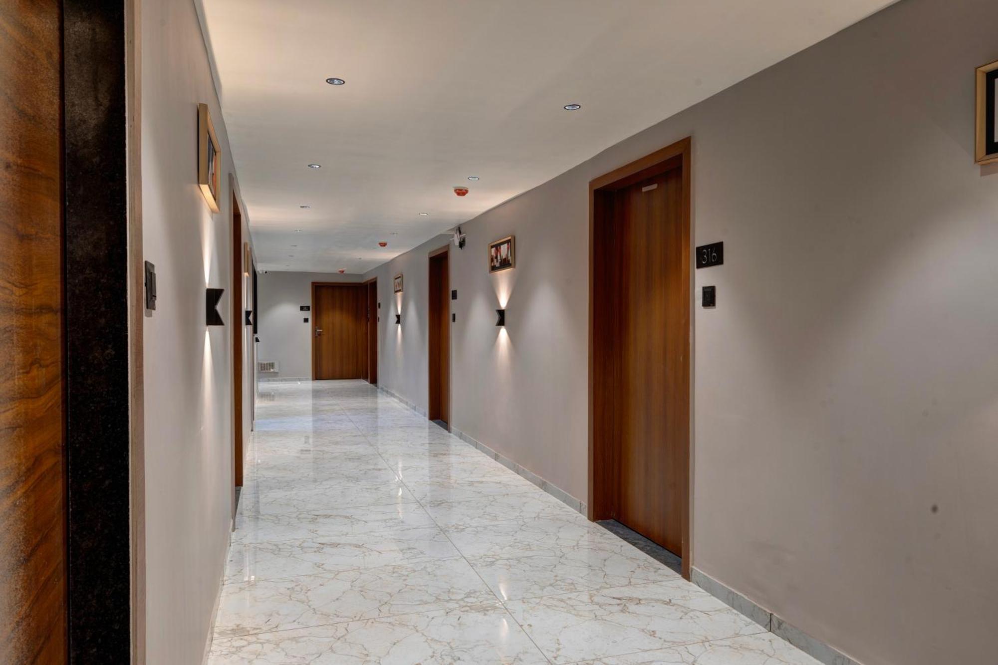 Hotel Shrimad Villa Gandhinagar Exterior photo